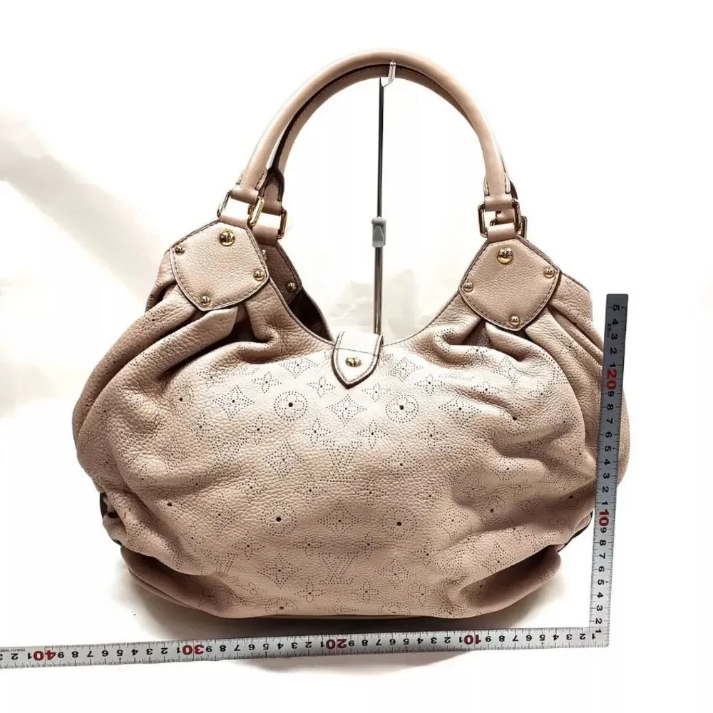Auth Louis Vuitton Neutrals Monogram Mahina L Hobo M93123 LV Handbag Beige Purse